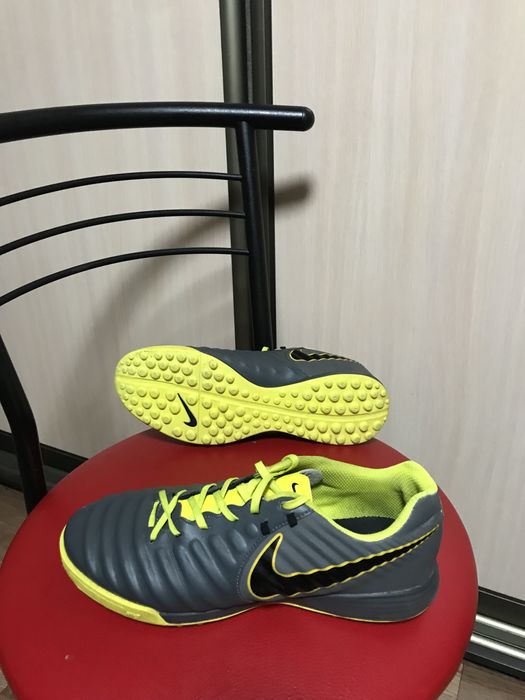 Сороконіжки nike tiempo legend-42-26,5 см