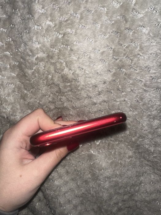 Iphone 11 red, айфон 11 червоний