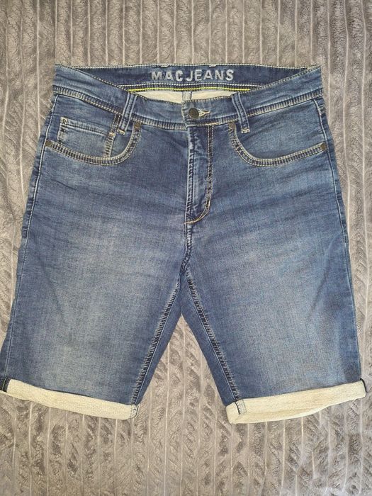 Чоловічі джинсові шорти MAC Jeans розмір S/M, чудовий стан