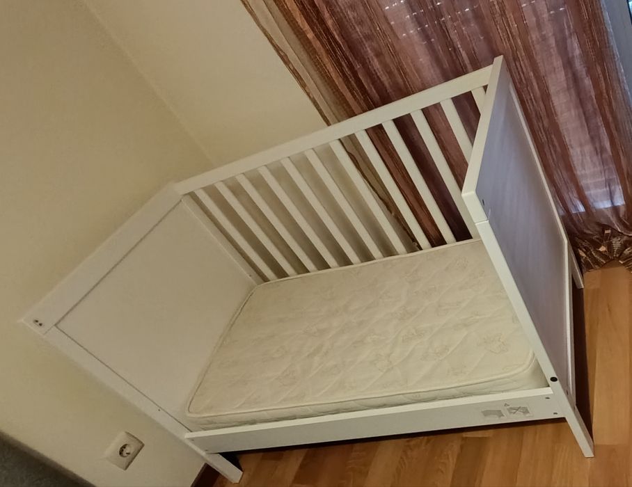 Berço / cama sundvik em ótimo estado