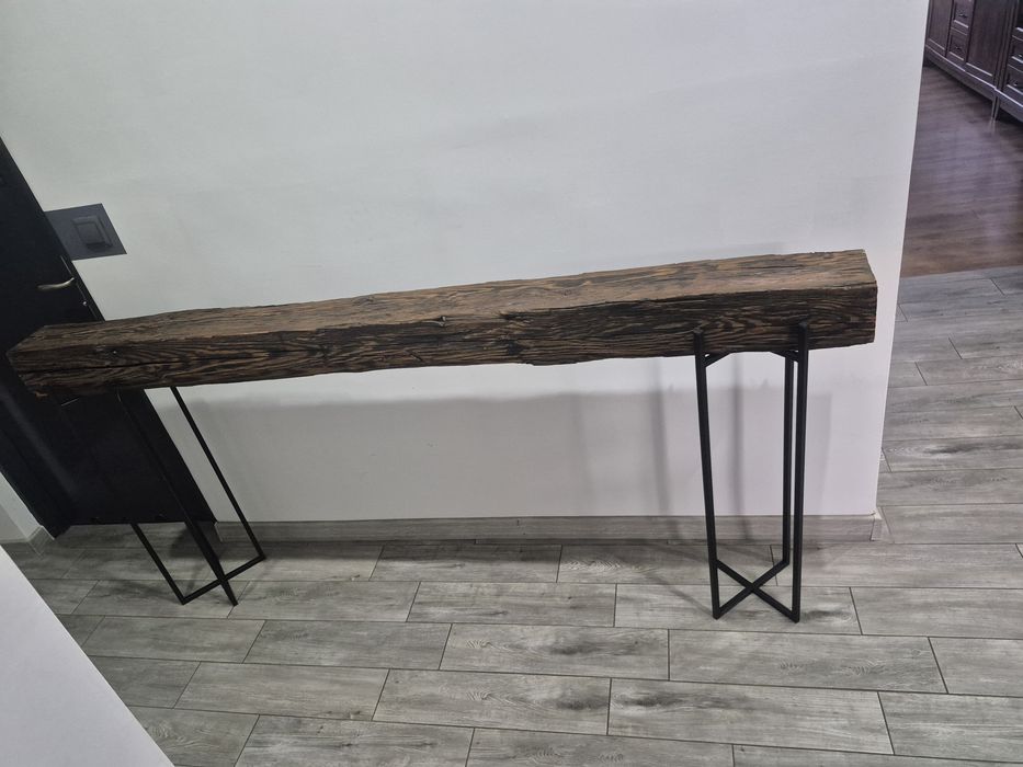 Konsola w stylu loft