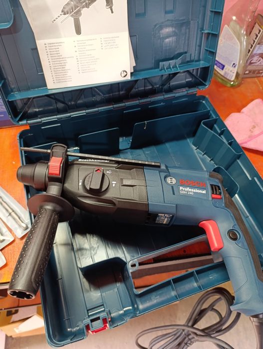 Новий.Перфоратор Bosch GHB 240