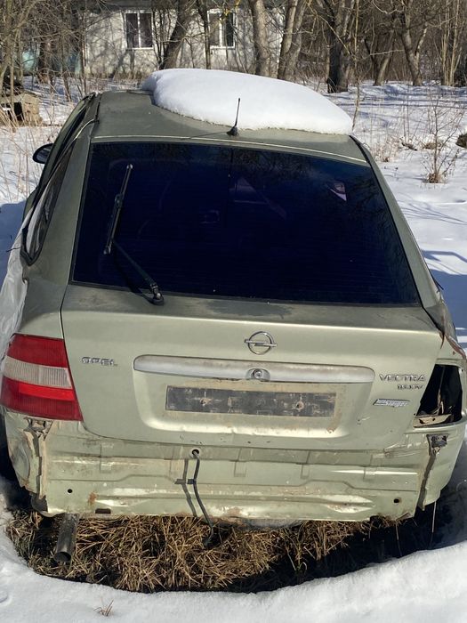 Розбір по запчастинах автомобіля опель векра б 1.6