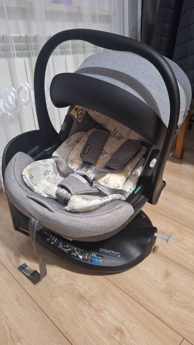 Fotelik Cosatto Acorn 2 i-Size + baza ISOFIX