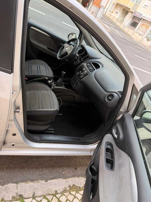 Fiat Punto evo 1.3 multijet gasóleo 95cv 2011