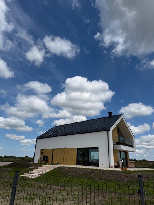 Sprzedam dom nad jeziorem