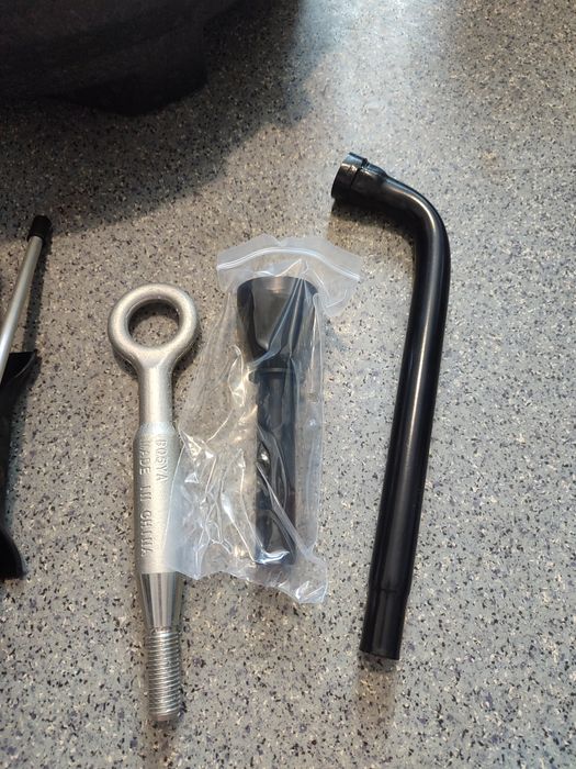 Домкрат Вольво Хс 40 Volvo XC40