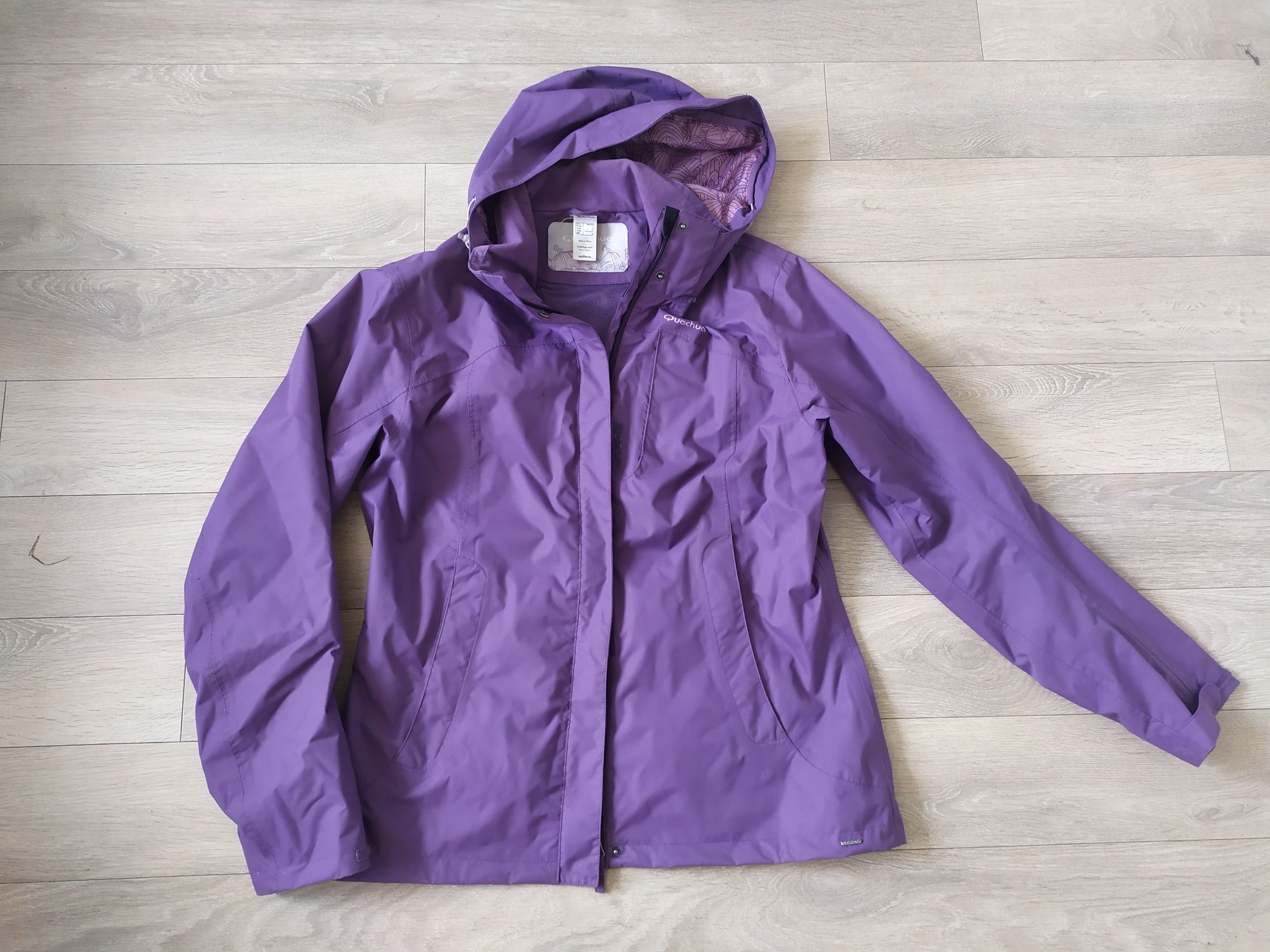Женская куртка ветровка quechua: 500 грн. - Вітровки Київ на Olx