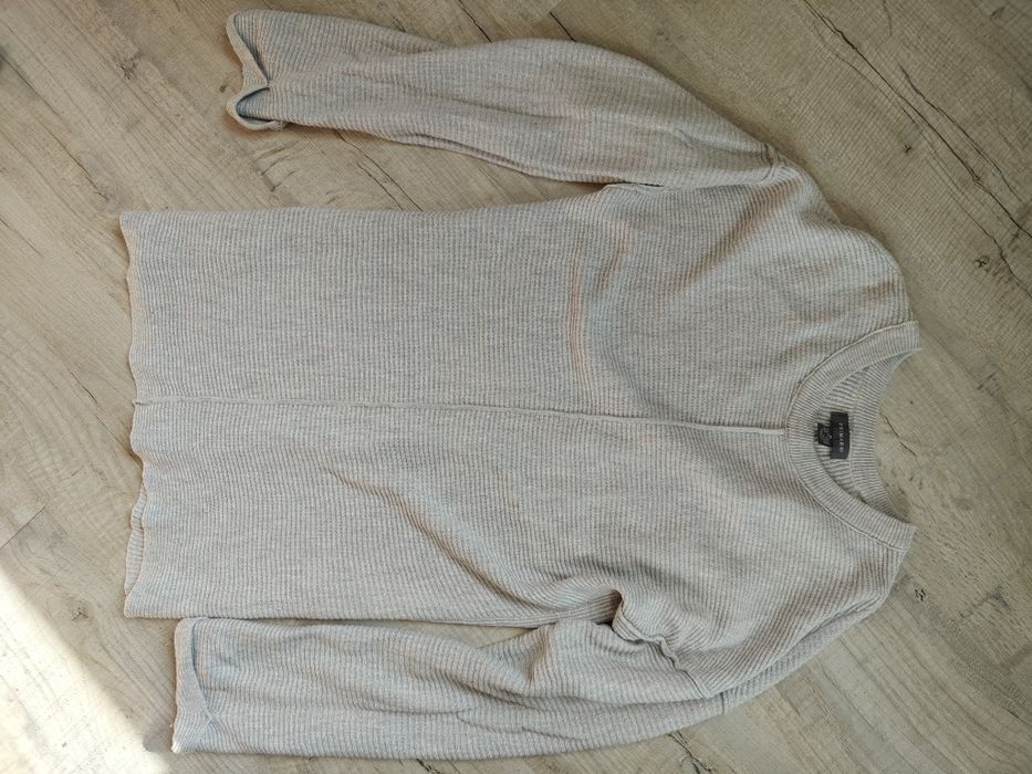 Szary sweter Primark M