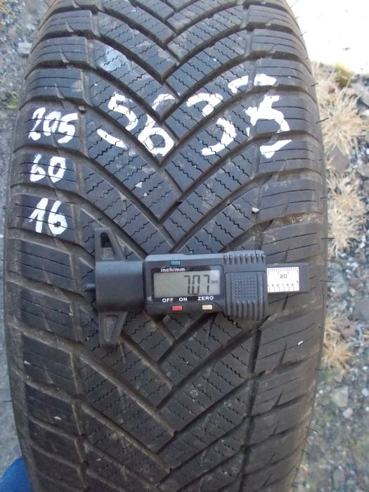 Opona Minerva  205/60 R16 Nr.5633