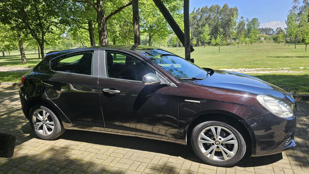 Alfa Romeo giullieta distinctive