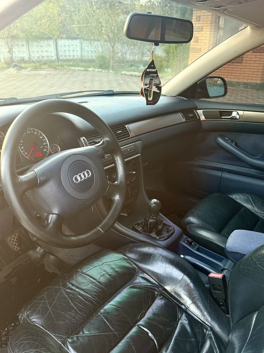 Audi A6 C5 1.8 2000 року