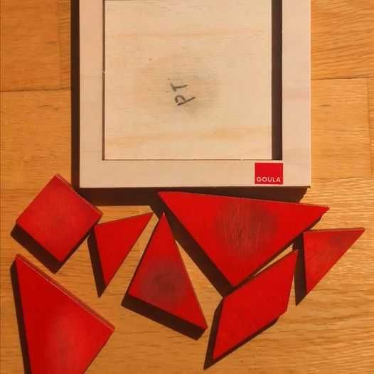 Tangram vermelho