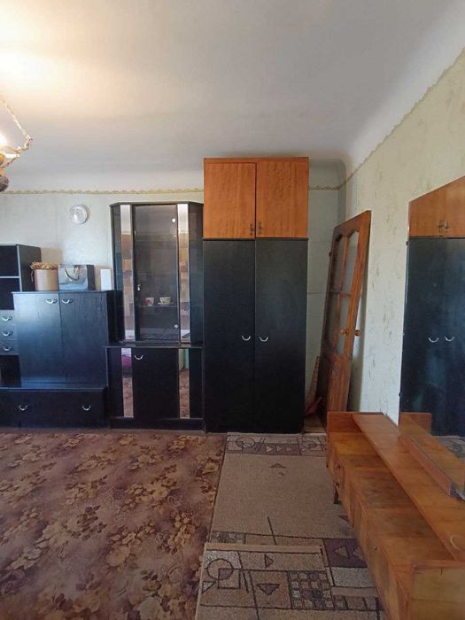 Дві кімнати в гуртожитку, терміново