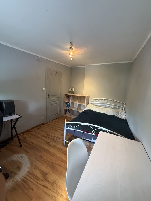M4 podjasnogorska centrum 52m2 winda , parking ,blok 4p.