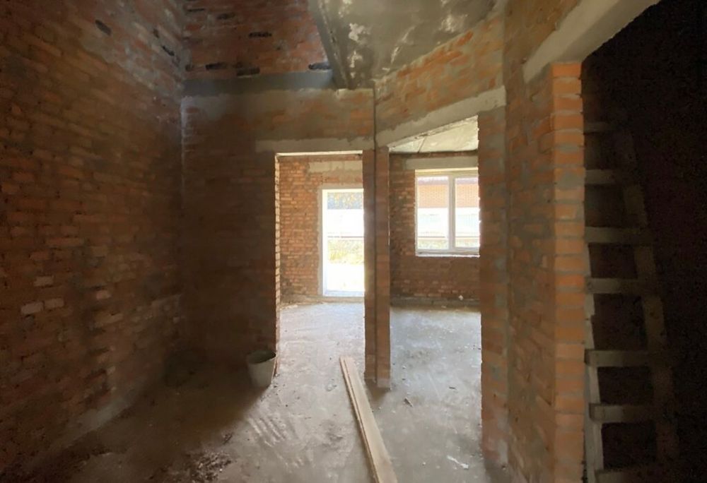 Продам сучасний таунхаус з гаражем