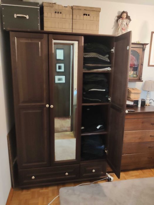 Drewniana Szafa trzydrzwiowa.  Drewno nie płyta !