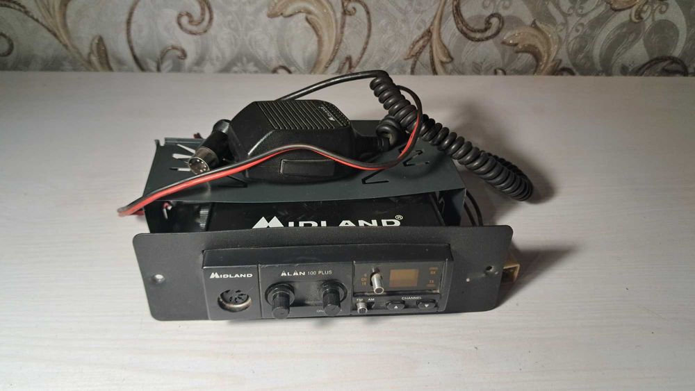 Радіостанції Midland Alan 100 Plus
