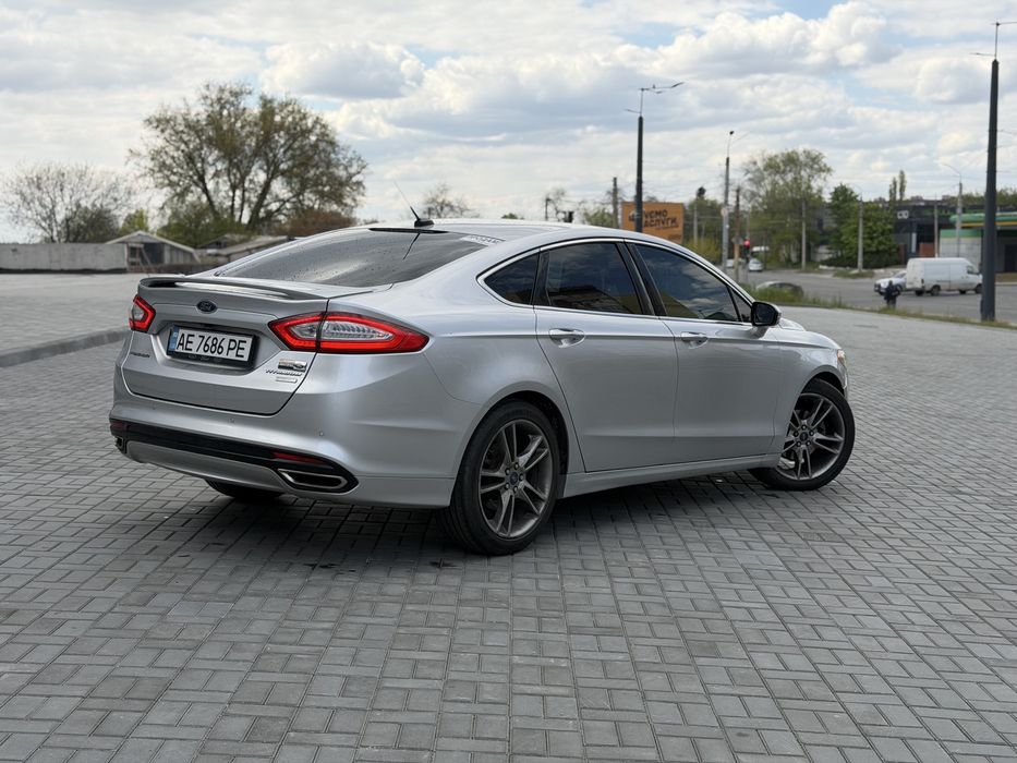 Ford Fusion  Titanium