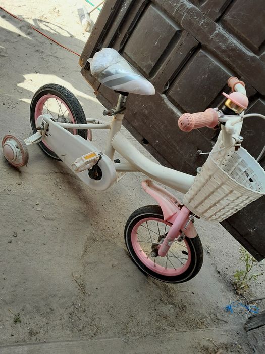 Trampolina trampolinę rowerki