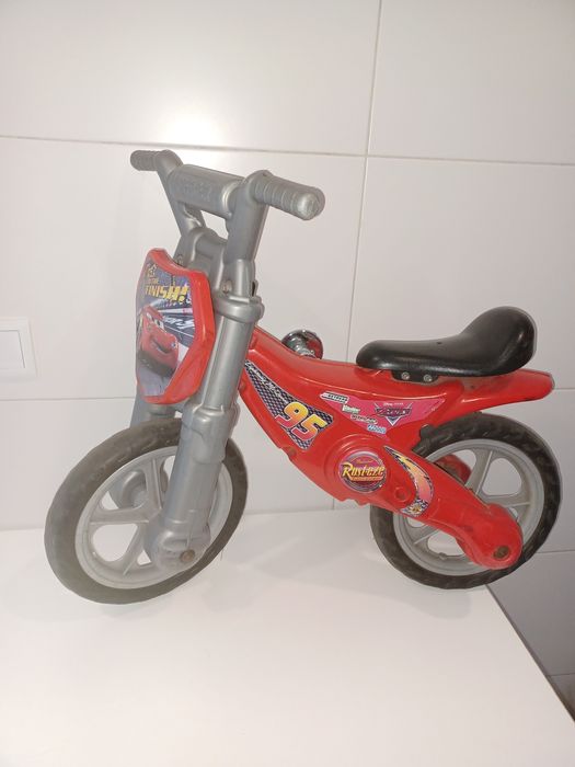 Triciclo sem pedais Mcqueen