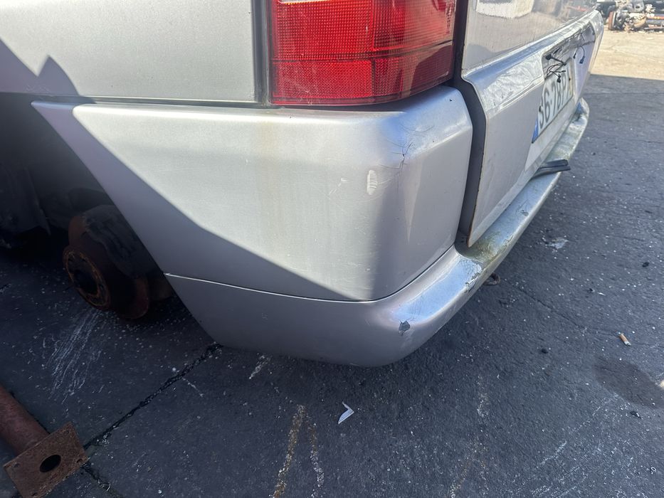 Parachoque traseiro  mercedes vito 112 cdi