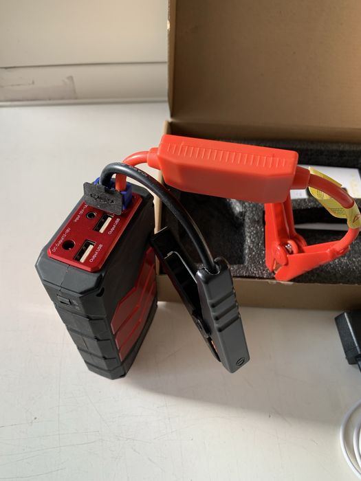 Power Bank Urządzenie Rozruchowe 200/400A