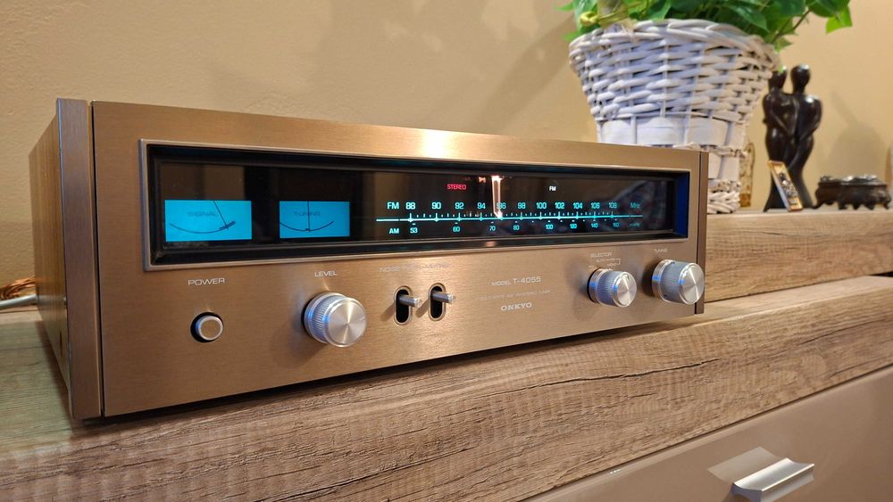 Wzmacniacz ONKYO A 7022 oraz Tuner T 4055