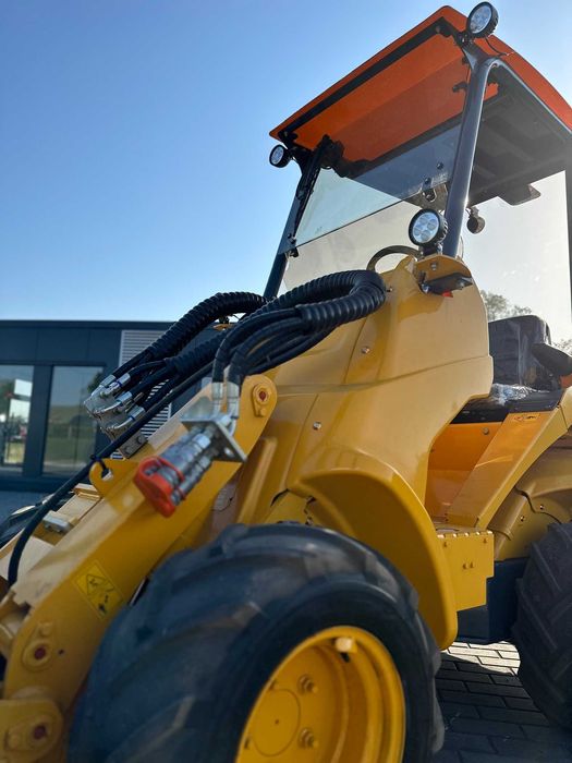 Nowa Mini ładowarka NEX N100 rok 2025 nowa gwarancja