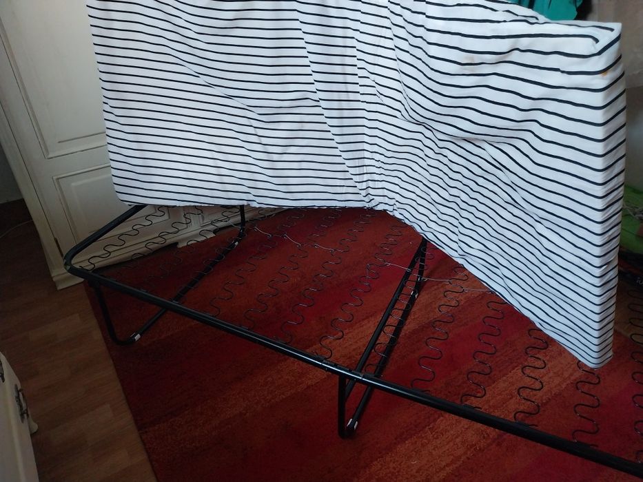 Cama de solteiro dobrável