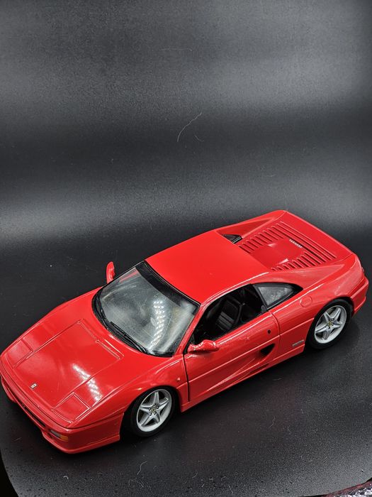 Модель машинки Ferrari f355 1/18