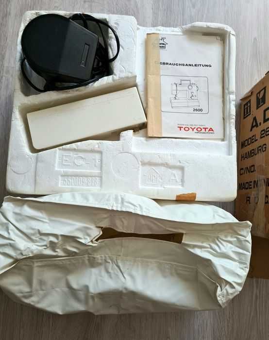 Швейная машинка Toyota 2600