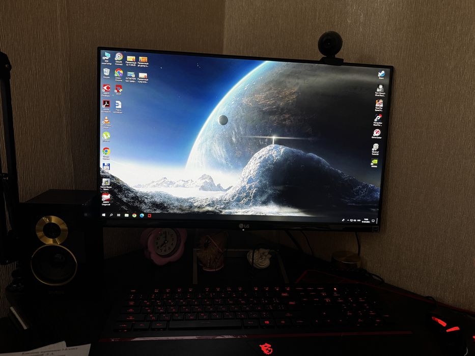 Монітор LG 24MP77HM-P