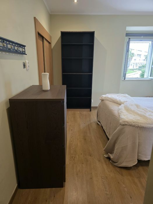 Alugo Quarto em Albufeira