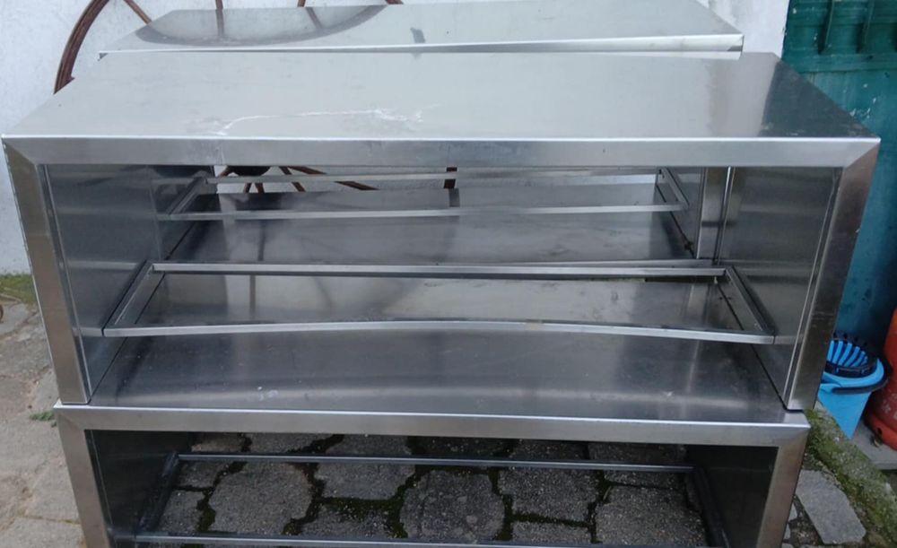 Bancos em inox compridos64281313636739121