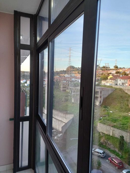 Marquise em muito bom estado/ nova belas