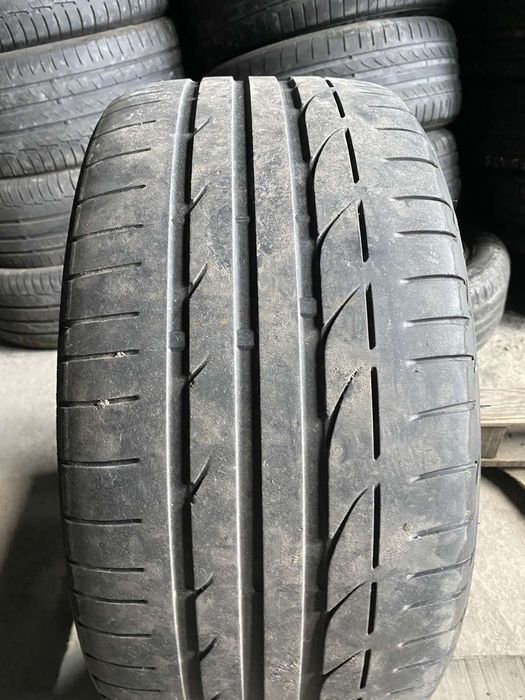 245.35.18 Bridgestone 1шт лето БУ склад шины резина из Европы 35 R18