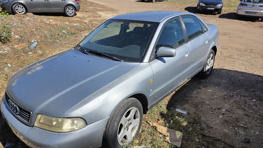 Audi A4 1.9 110cv foto 2