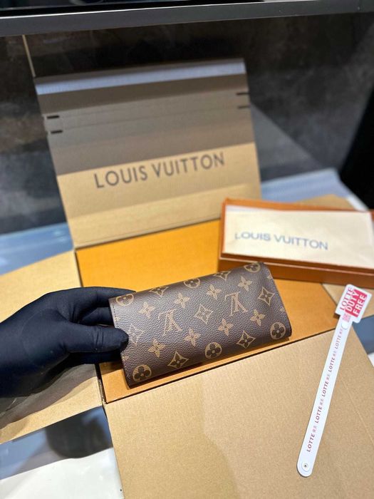 LV Emilie Sunrise purses
