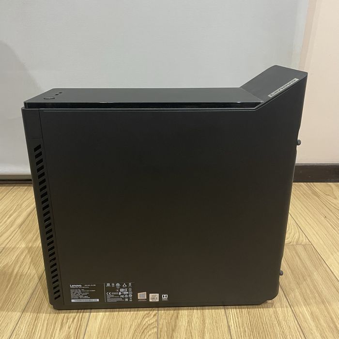 Desktop Gaming LENOVO Legion T5