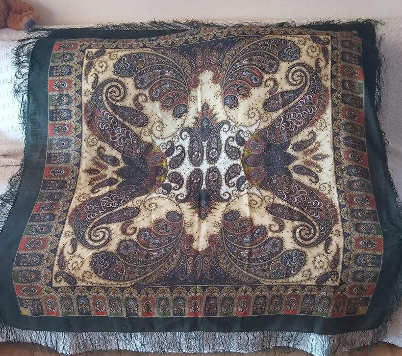 Продам платок из шерсти