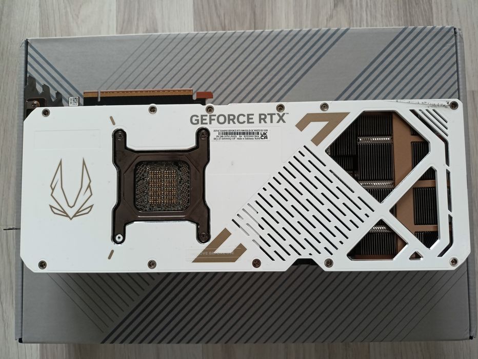 USZKODZONY Zotac RTX 5090 Solid OC White 32GB GDDR7 DLSS4