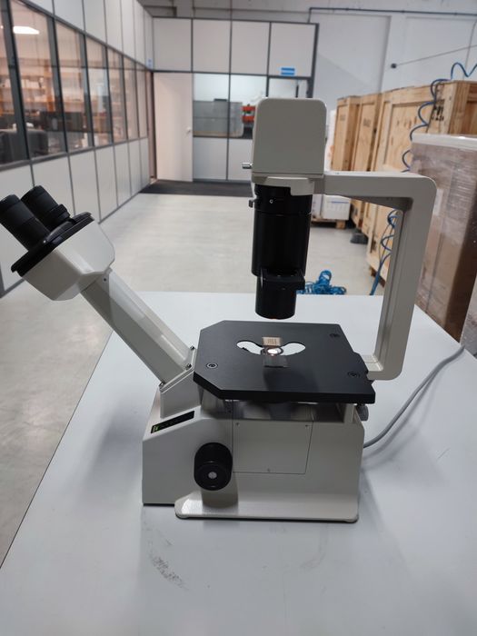 Microscópio Nikon TMS