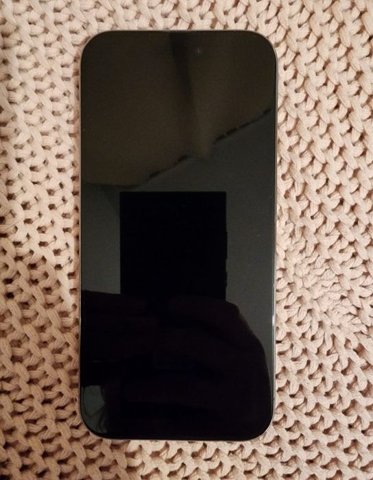 Iphone 15 pro 128 gb tytan naturlany zbita tylna szybka działa