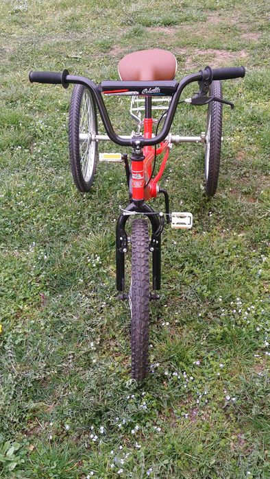 Трохколісний дитячий велосипед для дітей з інвалідністью.(Велодоктор)