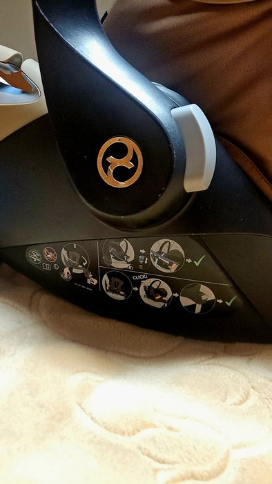 Babycoque Cybex Cloud Z edição limitada "one love" Karolina Kurkova