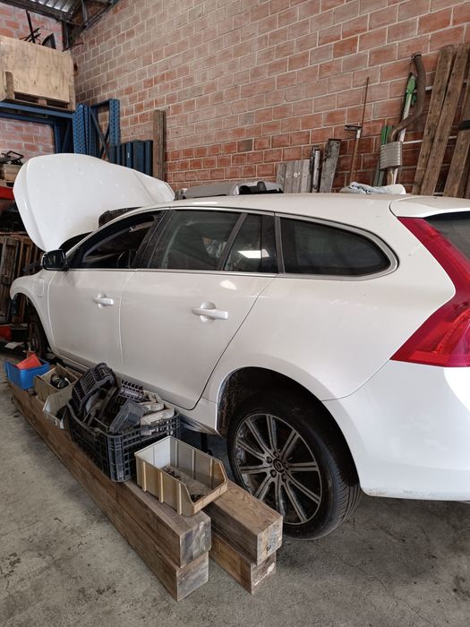 Motor volvo v60 D5244T15. 183 mil km rodado