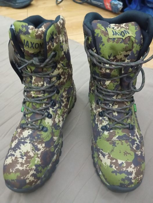 Самая лёгкая военная теплая обувь .