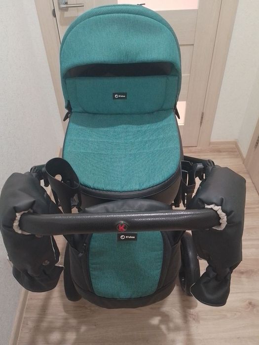 Продам Коляску 2в1