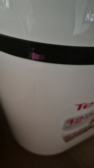 Продам хлебопечку Tefal.